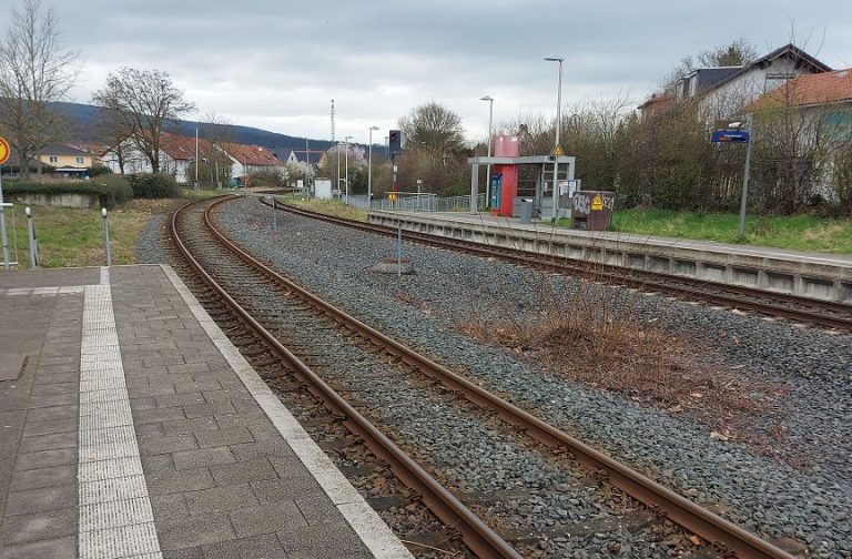 RMV und Start Deutschland mit großem Bahnhof zum Thema RB16 (Friedberg – Friedrichsdorf)